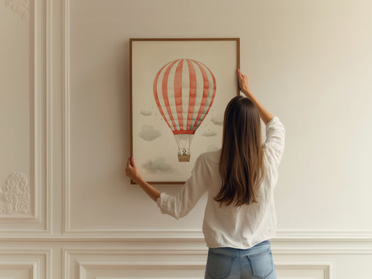 Poster - Up, Up, and Away: Whimsical Hot Air Balloon